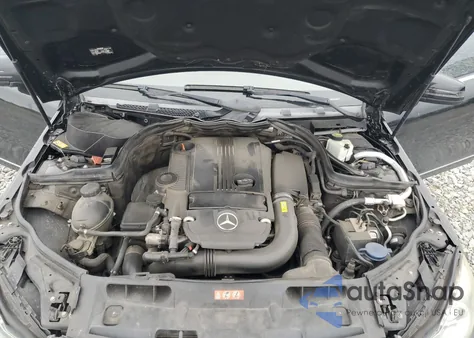 2013 Mercedes-Benz C 250 from USA, damaged, VIN WDDGF4HB0DR262747